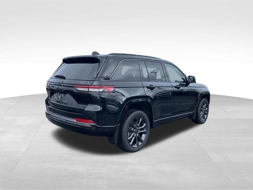 Diamond Black 2026 Jeep Grand Cherokee Limited