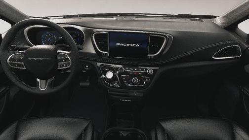 Diamond 2027 Chrysler Pacifica SELECT