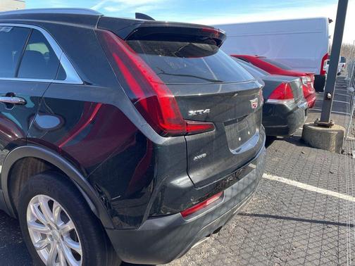 2023 Cadillac XT4 Luxury
