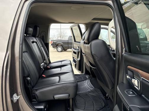 2018 RAM 2500 Laramie Mega Cab 4x4 6'4' Box