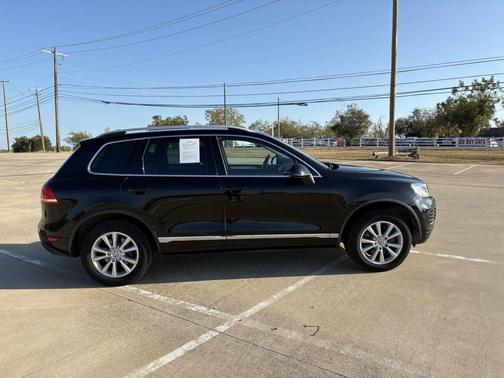 2014 Volkswagen Touareg 3.6L Sport
