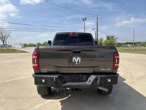 Granite Crystal Metallic Clearcoat 2022 RAM 2500 Laramie Crew Cab 4x4 6'4' Box