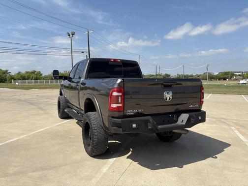 Granite Crystal Metallic Clearcoat 2022 RAM 2500 Laramie Crew Cab 4x4 6'4' Box