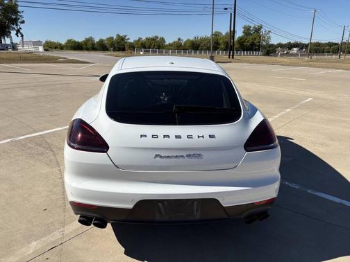 2014 Porsche Panamera GTS