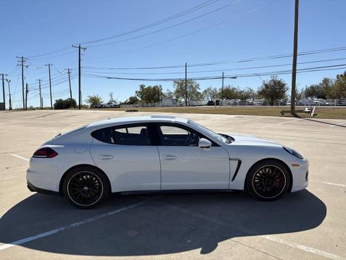 2014 Porsche Panamera GTS
