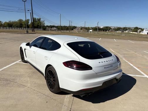 2014 Porsche Panamera GTS