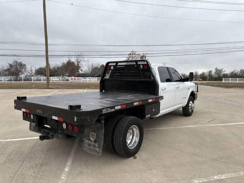 2021 RAM 3500 Laramie Crew Cab 4x4 8' Box