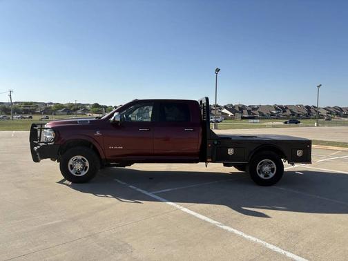 Delmonico Red Pearlcoat 2019 RAM 2500 Laramie Crew Cab 4x4 8' Box