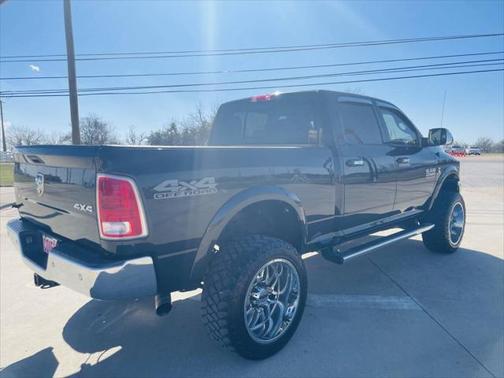 2018 RAM 2500 Laramie Crew Cab 4x4 6'4' Box