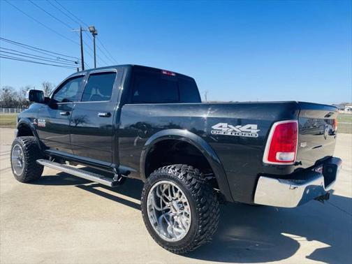 2018 RAM 2500 Laramie Crew Cab 4x4 6'4' Box
