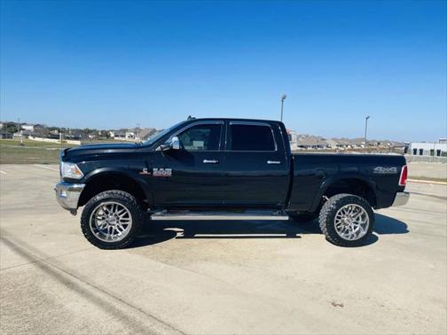 2018 RAM 2500 Laramie Crew Cab 4x4 6'4' Box