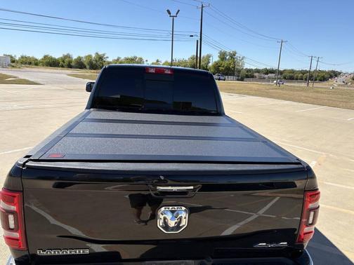 2019 RAM 2500 Laramie Crew Cab 4x4 6'4' Box