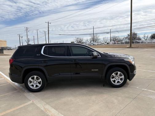 2017 GMC Acadia SLE-1