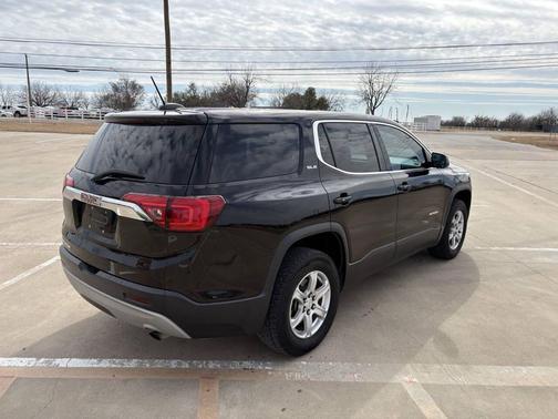 2017 GMC Acadia SLE-1