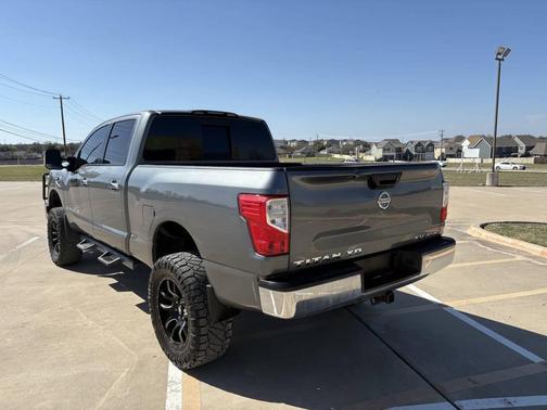 2018 Nissan Titan XD SV