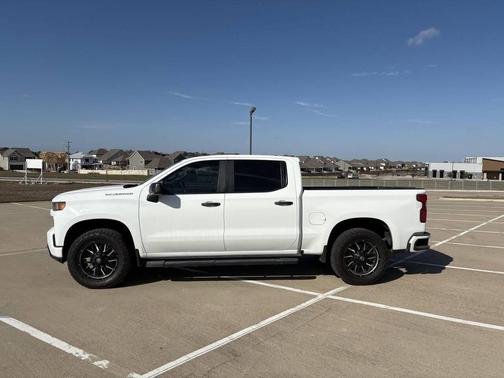 2022 Chevrolet Silverado 1500 Custom