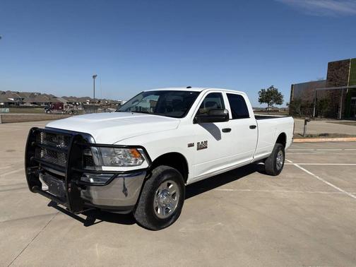 2018 RAM 2500 Tradesman Crew Cab 4x4 8' Box