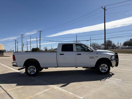 2018 RAM 2500 Tradesman Crew Cab 4x4 8' Box