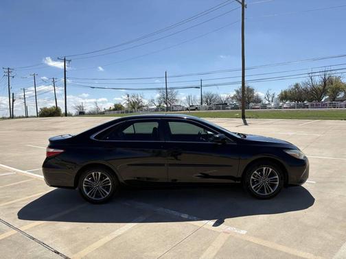2017 Toyota Camry XLE