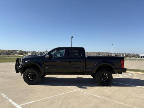 Shadow Black 2018 Ford F-250 Lariat