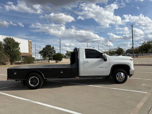 2023 Chevrolet Silverado 3500 LT