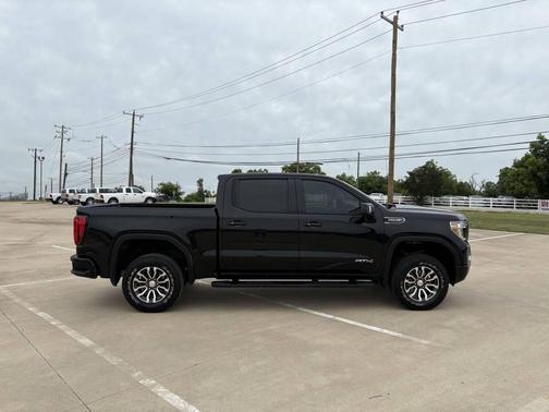 black 2020 GMC Sierra 1500 AT4