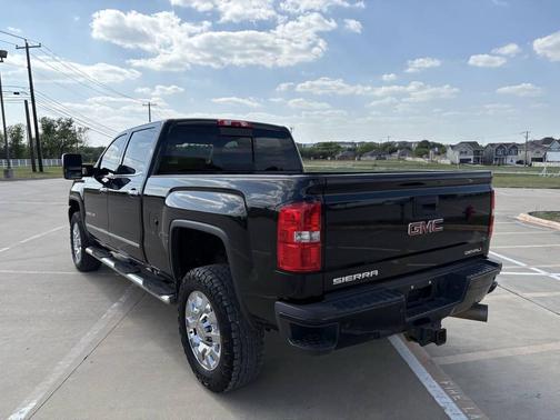 black 2019 GMC Sierra 2500 Denali