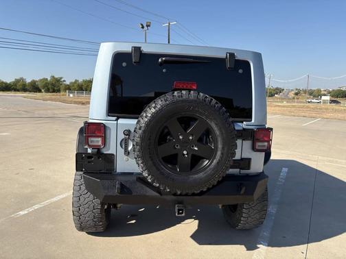 2012 Jeep Wrangler Unlimited Sahara
