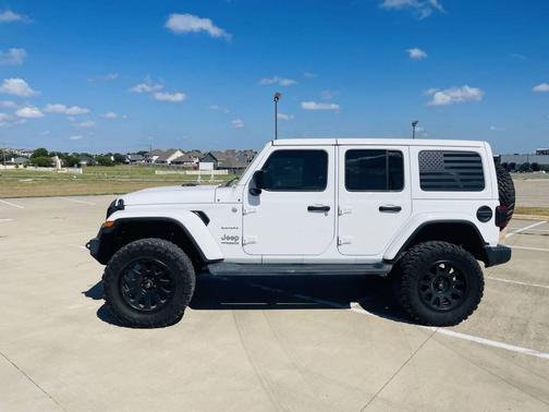 2020 Jeep Wrangler Unlimited Sahara