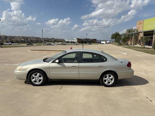TAN 2004 Ford Taurus SES