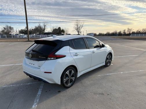 2022 Nissan Leaf SV 40 kWh