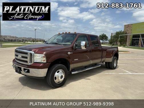 BROWN 2006 Ford F-350 Lariat Truck