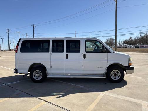 2006 Chevrolet Express 3500 Base