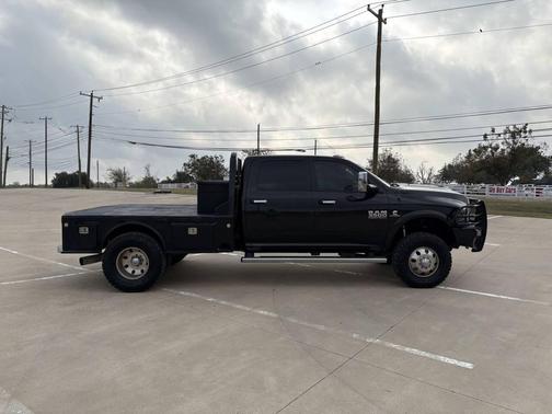 2018 RAM 3500 Laramie Crew Cab 4x4 8' Box