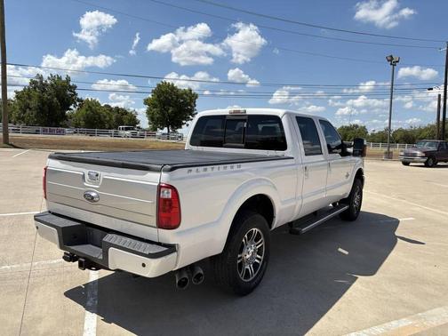 white 2015 Ford F-250 Platinum