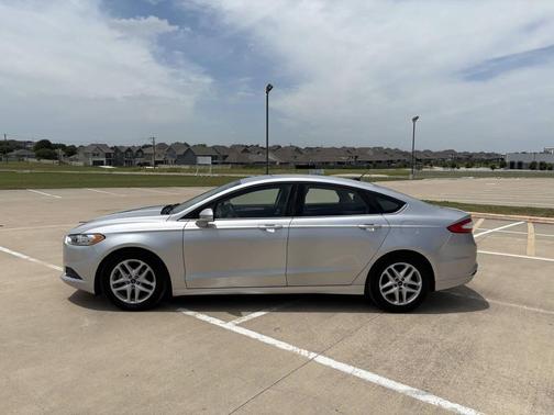 Ingot Silver 2015 Ford Fusion SE