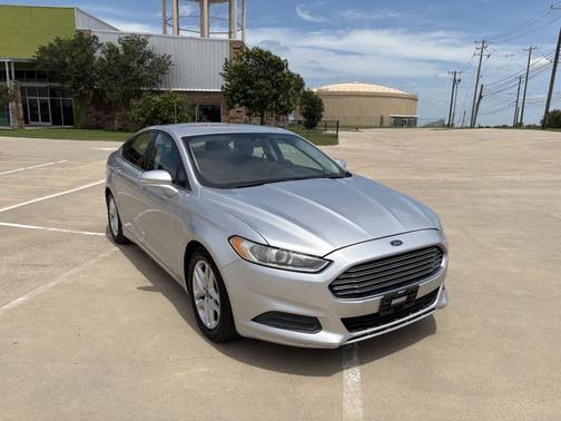 Ingot Silver 2015 Ford Fusion SE