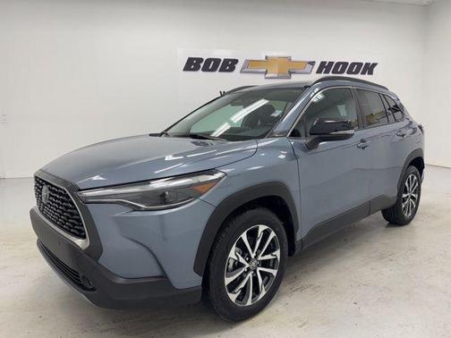 Celestite 2025 Toyota Corolla Cross XLE