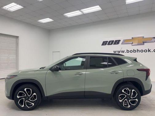 Cacti Green 2024 Chevrolet Trax FWD 2RS