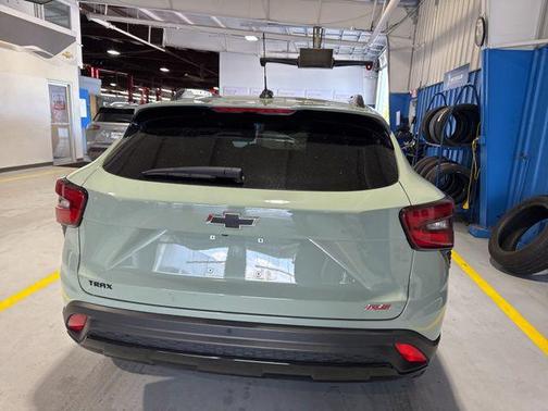 Cacti Green 2024 Chevrolet Trax FWD 2RS