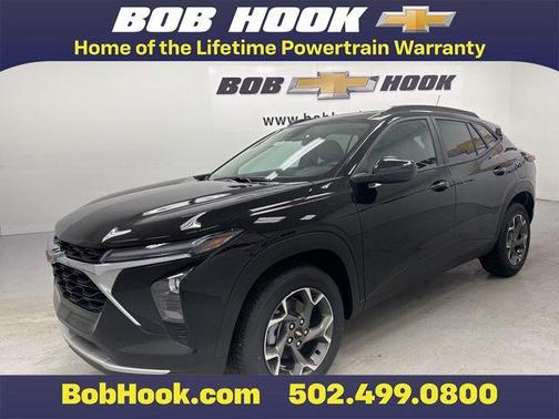 Mosaic Black Metallic 2026 Chevrolet Trax LT