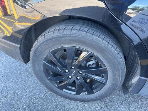 Mosaic Black Metallic 2024 Chevrolet Equinox LS