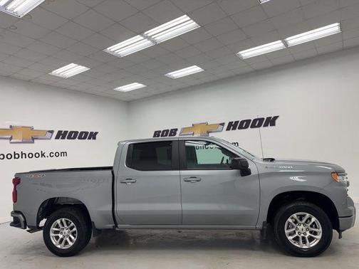 Sterling Gray Metallic 2026 Chevrolet Silverado 1500 RST
