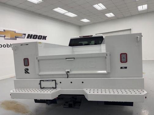 Summit White 2026 Chevrolet Silverado 3500 WT