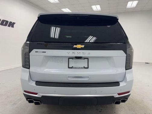 Polar White Tricoat 2026 Chevrolet Tahoe 4WD High Country