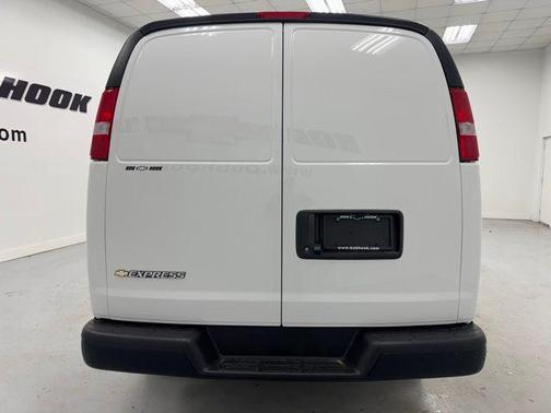 Summit White 2026 Chevrolet Express 2500 Work Van