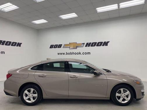 Mineral Gray Metallic 2024 Chevrolet Malibu FWD 1LT