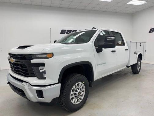 Summit White 2026 Chevrolet Silverado 2500 WT