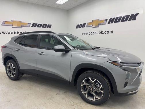 Sterling Gray Metallic 2026 Chevrolet Trax LT