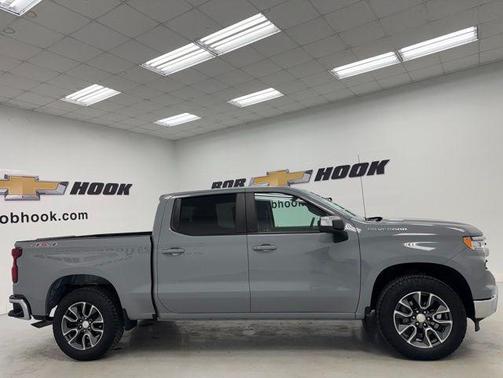 Slate Gray Metallic 2024 Chevrolet Silverado 1500 LT